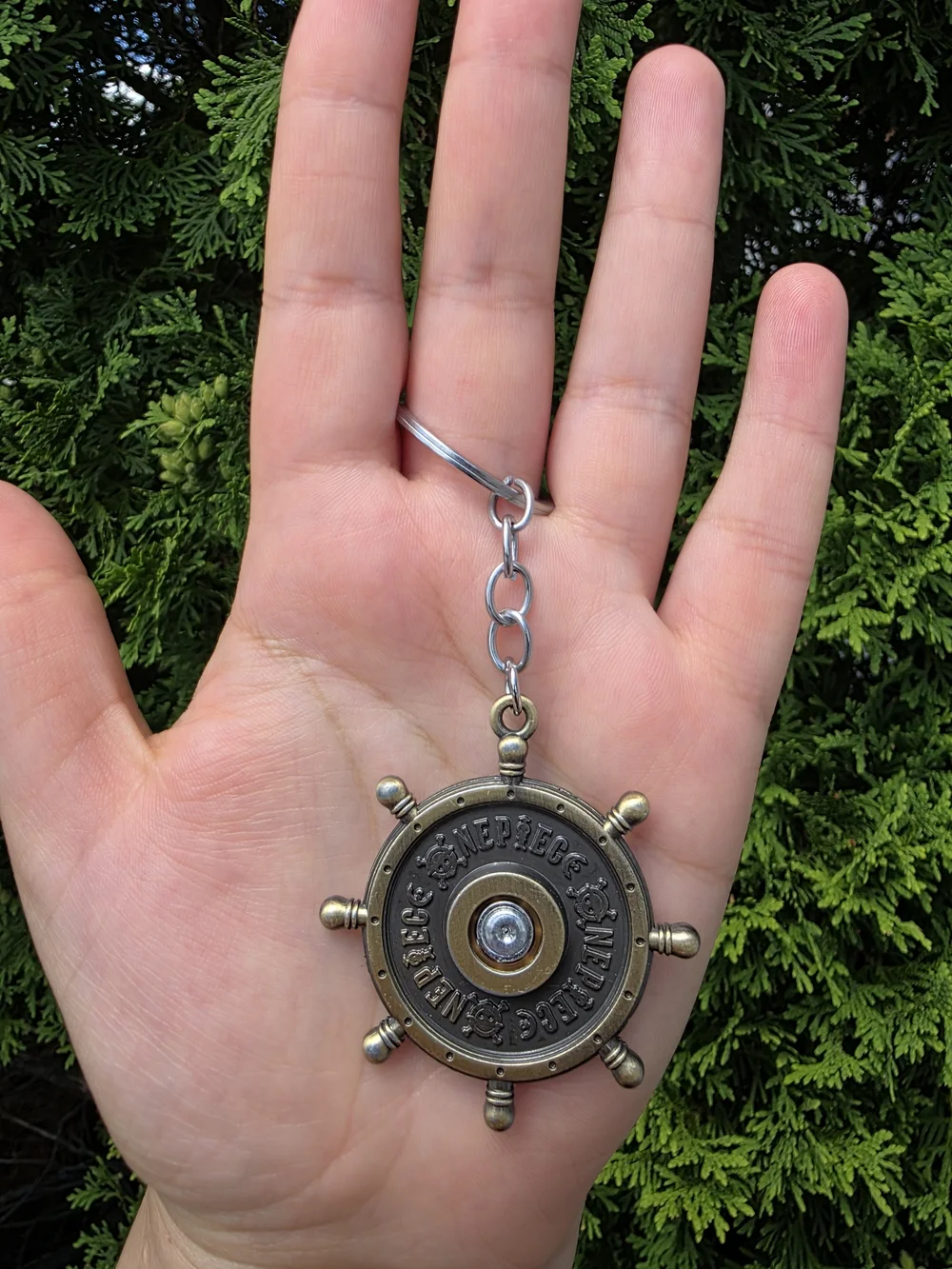 One Piece Jolly Roger Metal Keychain - Silver and Gold